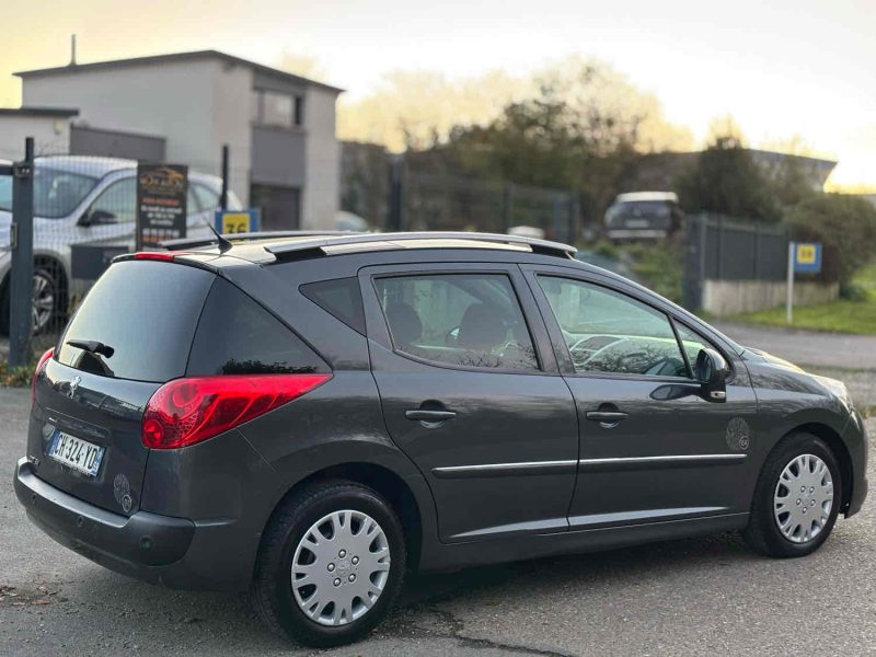 PEUGEOT 207 SW 1.6 HDI 92CH FAP BLEU LION SERIE 64