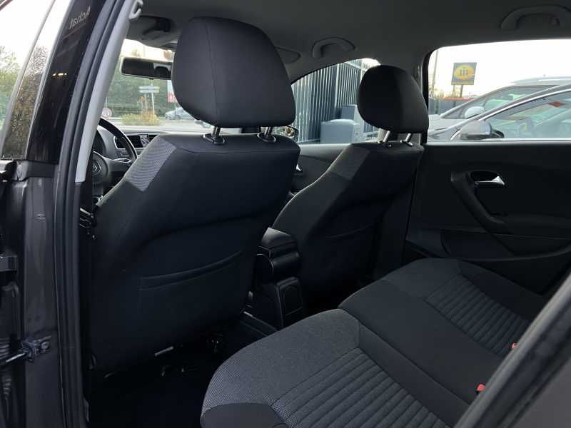 VOLKSWAGEN POLO 5 1.6 TDI 90 Cv BOITE AUTO DSG7 / BLUETOOTH REGULATEUR ECRAN TACTILE - GARANTIE 1 AN