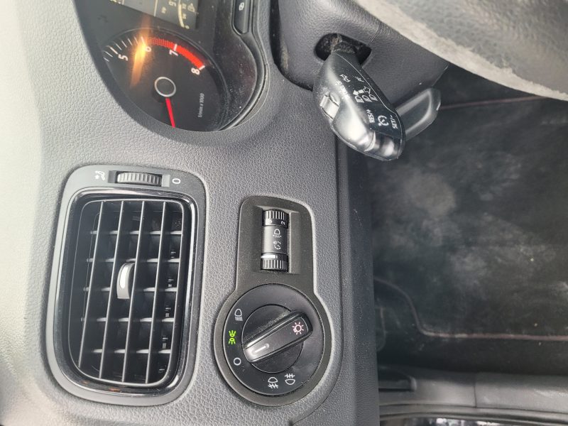 VOLKSWAGEN  POLO 2011 1.4 85CH 5CV