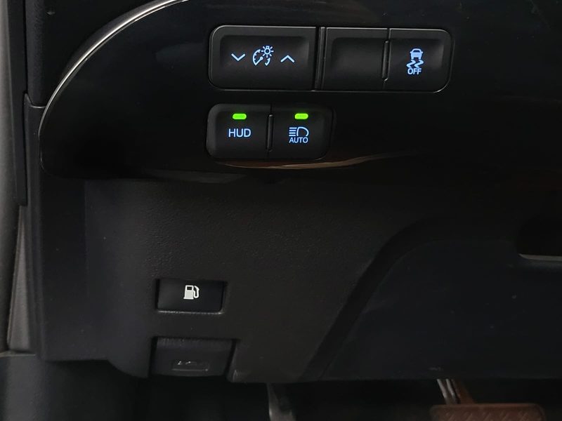 TOYOTA PRIUS Hybrid 122cv Dynamic Business Boîte Auto CVT