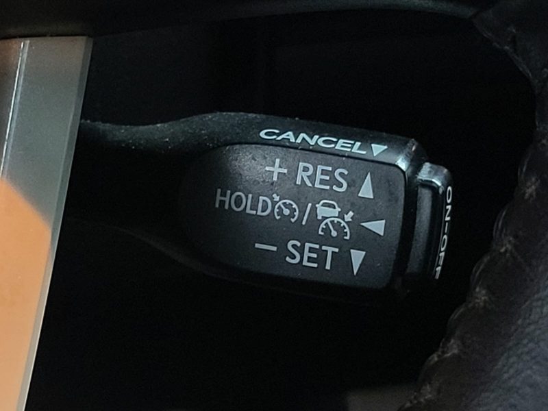 TOYOTA PRIUS Hybrid 122cv Dynamic Business Boîte Auto CVT