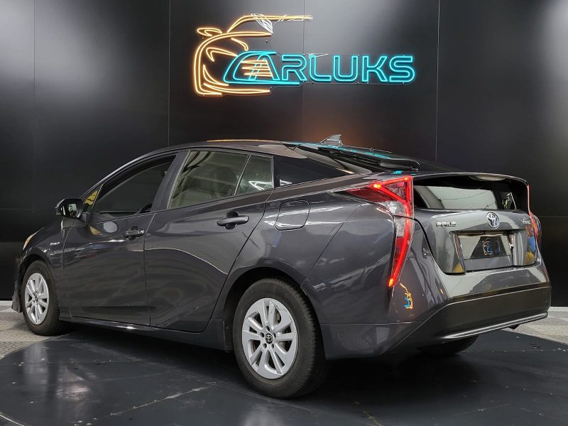TOYOTA PRIUS Hybrid 122cv Dynamic Business Boîte Auto CVT