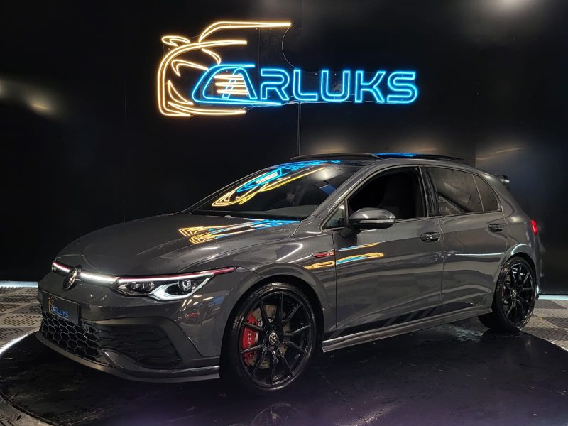 VOLKSWAGEN GOLF VIII 2.0 GTI Clubsport 300Cv / SUIVI VOLKSWAGEN / TOIT OUVRANT / VOLANT CHAUFFANT / 