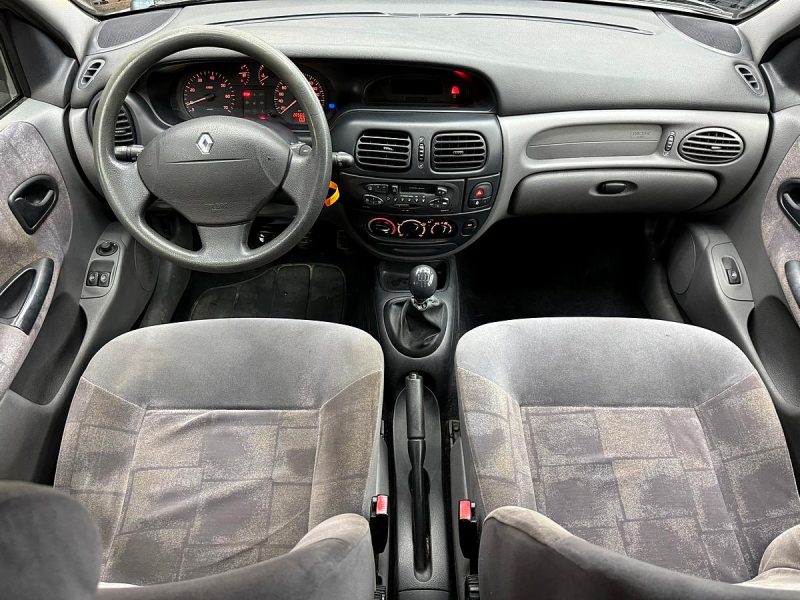 RENAULT MEGANE 1999