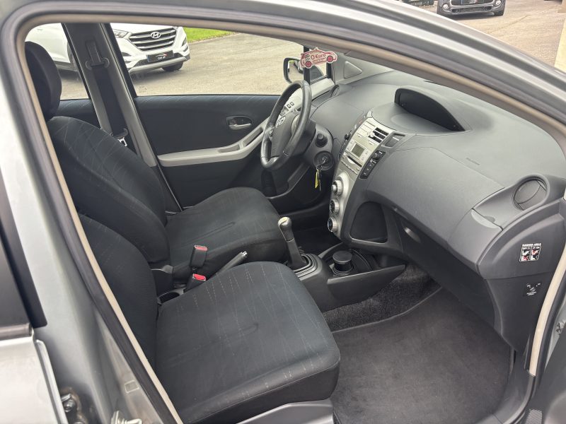 TOYOTA YARIS 2009 