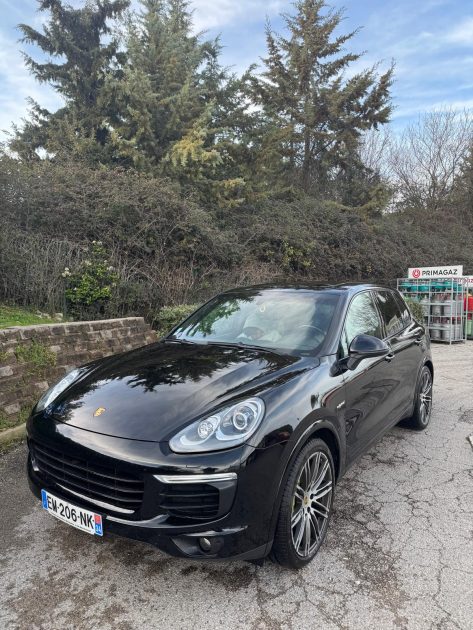 PORSCHE CAYENNE S E-HYBRID 2016