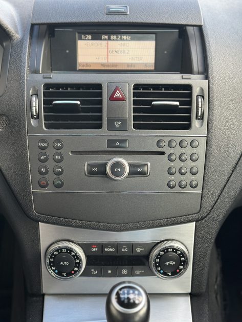 MERCEDES-BENZ CLASSE C W204 2010