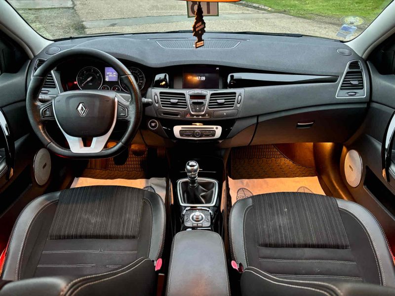 RENAULT LAGUNA 2.0 DCI 130 ENERGY ECO2 BOSE EDITION