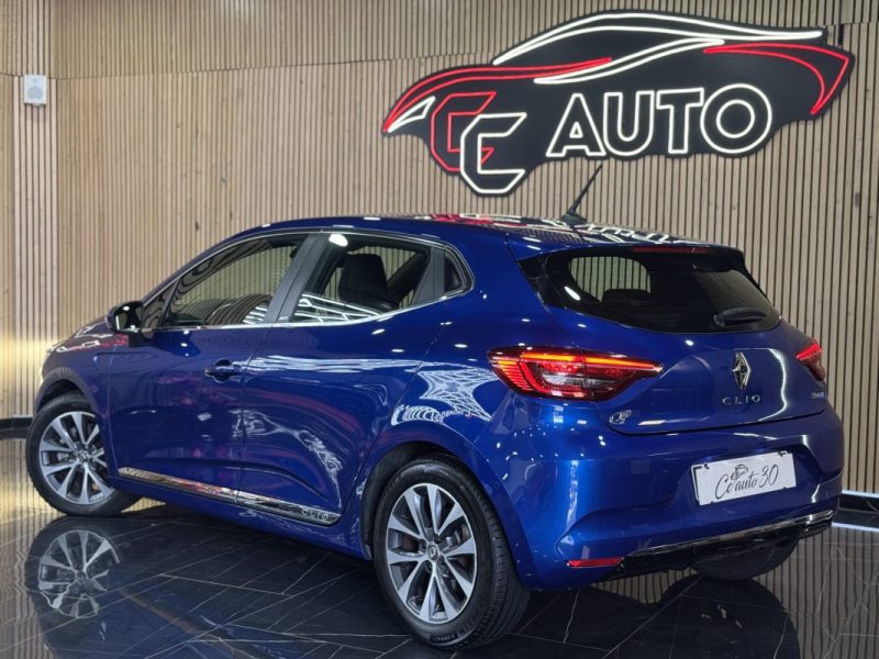 RENAULT CLIO 2021