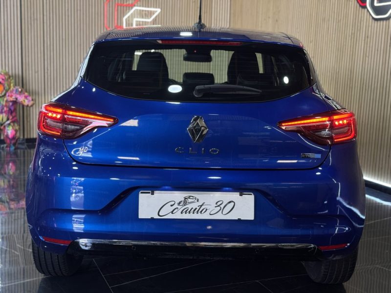 RENAULT CLIO 2021