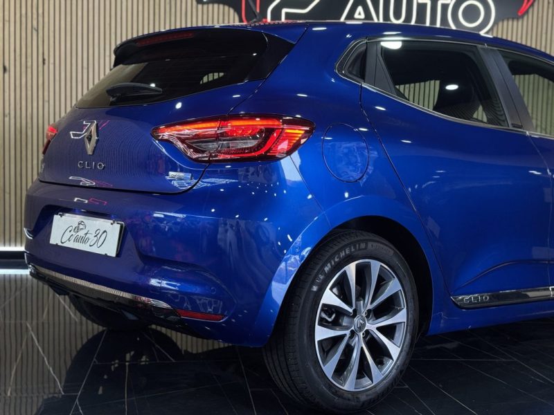 RENAULT CLIO 2021
