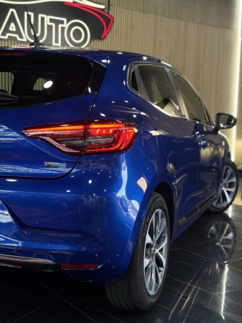 RENAULT CLIO 2021