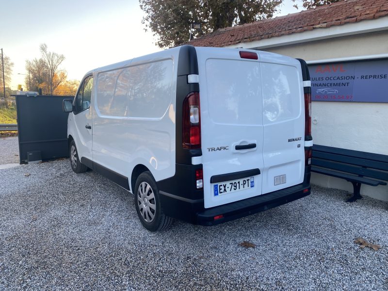 RENAULT TRAFIC 2018