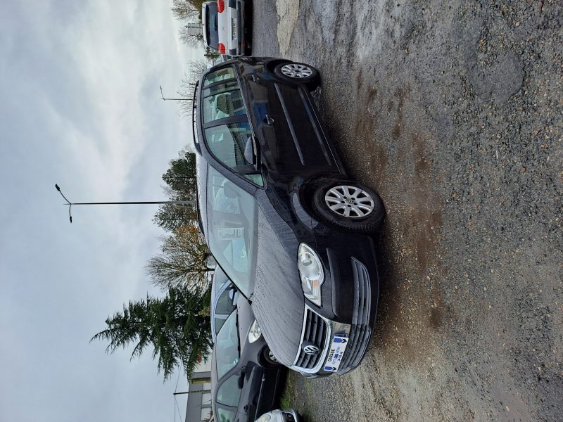 VOLKSWAGEN TOURAN 2009