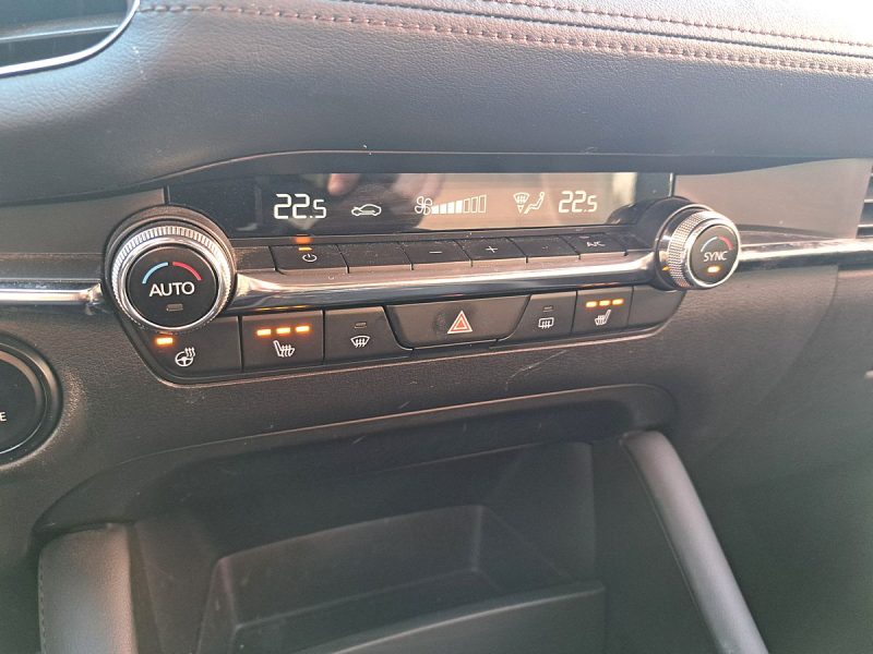 MAZDA MAZDA 3 2023
