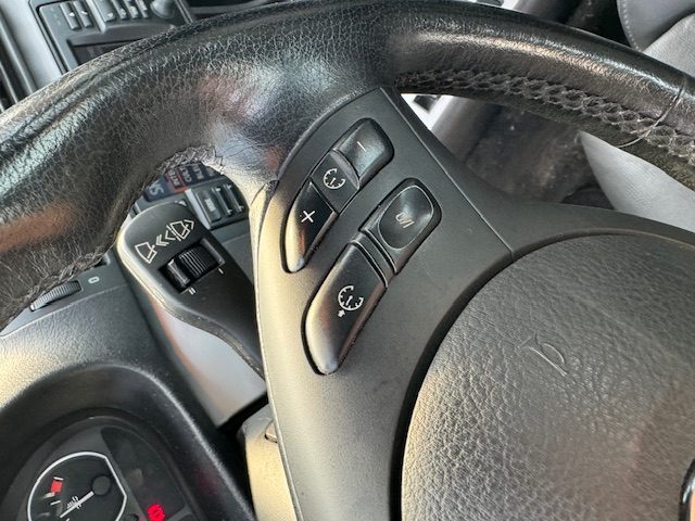 BMW  SERIE 3 318D 115CV PACK M 2003