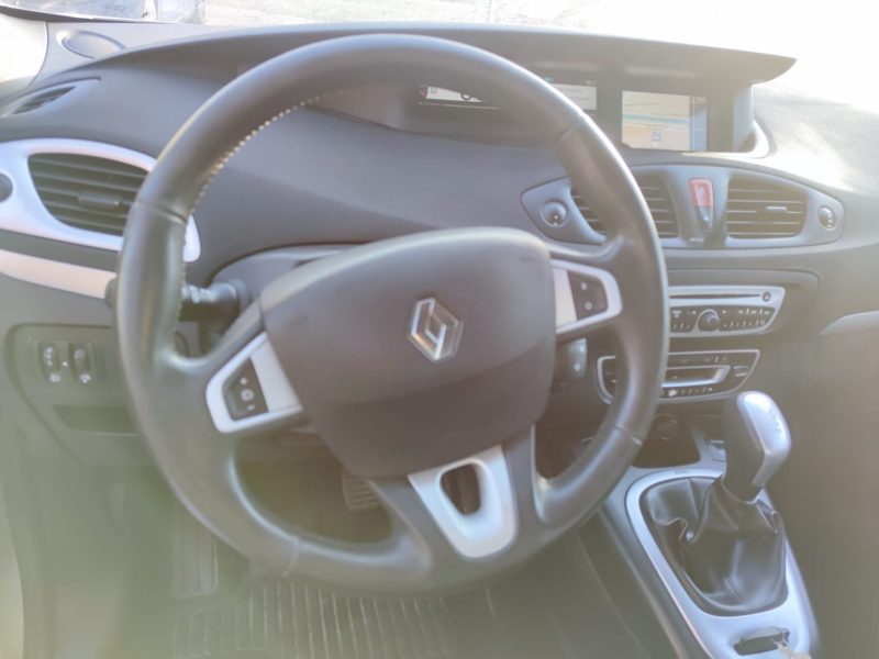 RENEAULT SCENIC 2011