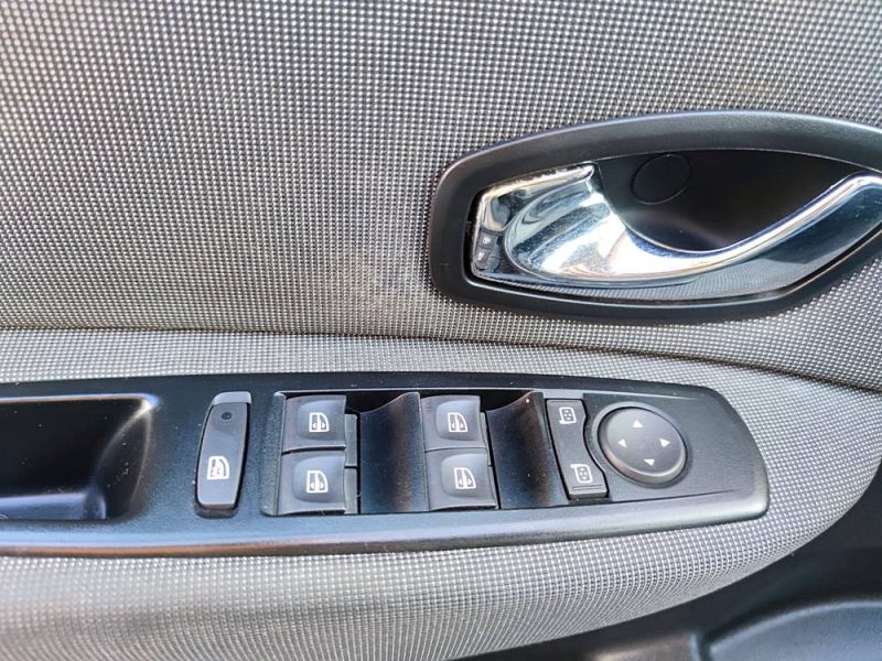 RENEAULT SCENIC 2011