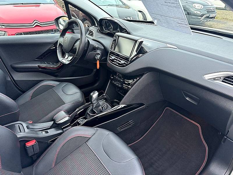 PEUGEOT 2008 1.2 110CV GT LINE 