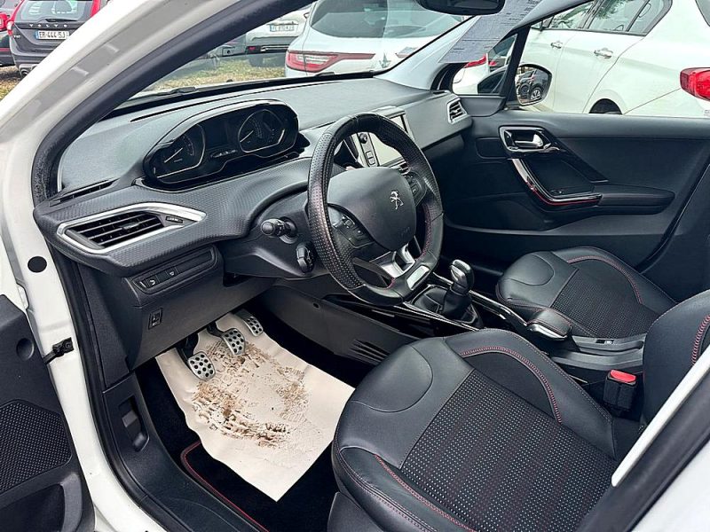 PEUGEOT 2008 1.2 110CV GT LINE 