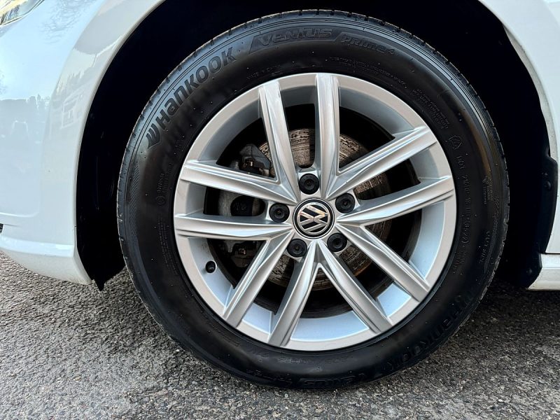 VOLKSWAGEN GOLF 1.4 TSI 125 CARAT DSG