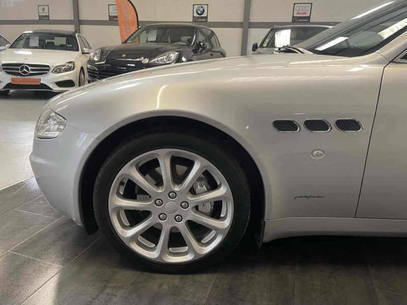 MASERATI QUATTROPORTE V FAIBLE KMS 4.2 V8 400ch GARANTIE 12 MOIS, HISTORIQUE LIMPIDE, SUPER ETAT