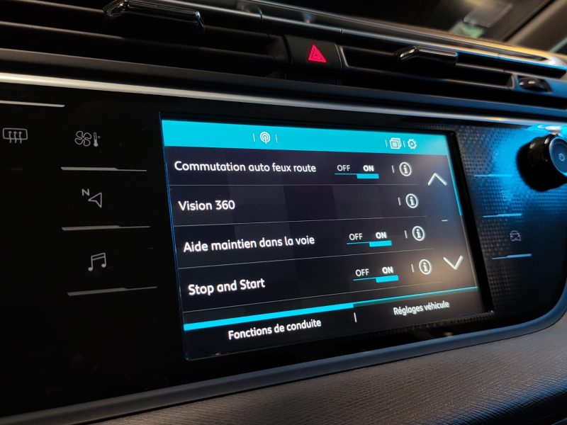 CITROEN C4 GRAND PICASSO II 1.2 THP 130cv SHINE AT6 PARE BRISE PANORAMIQUE / 360° / ANGLES M 