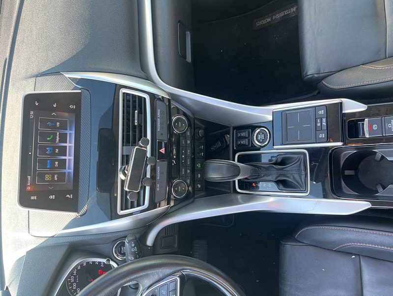 MITSUBISHI ECLIPSE CROSS 2017