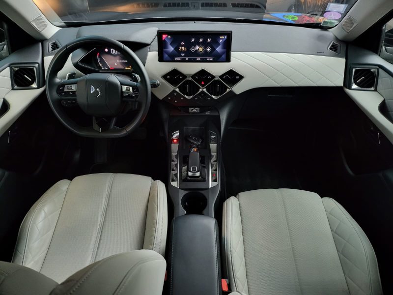 DS3 Crossback 1.2 THP Puretech EAT8 131 cv Rivoli