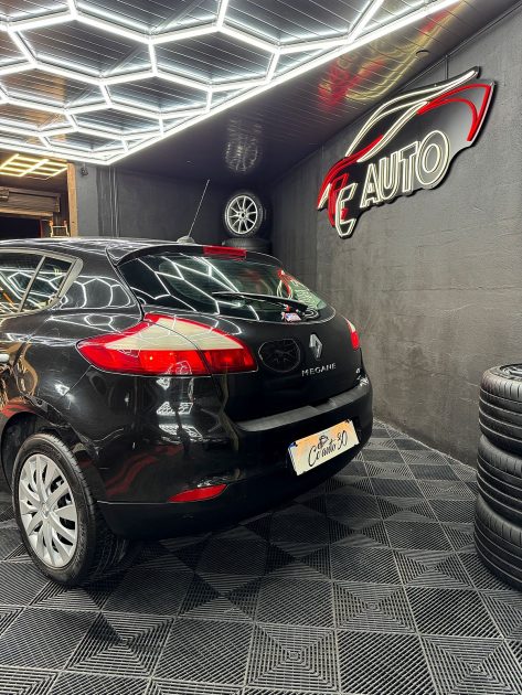 RENAULT MEGANE 2010