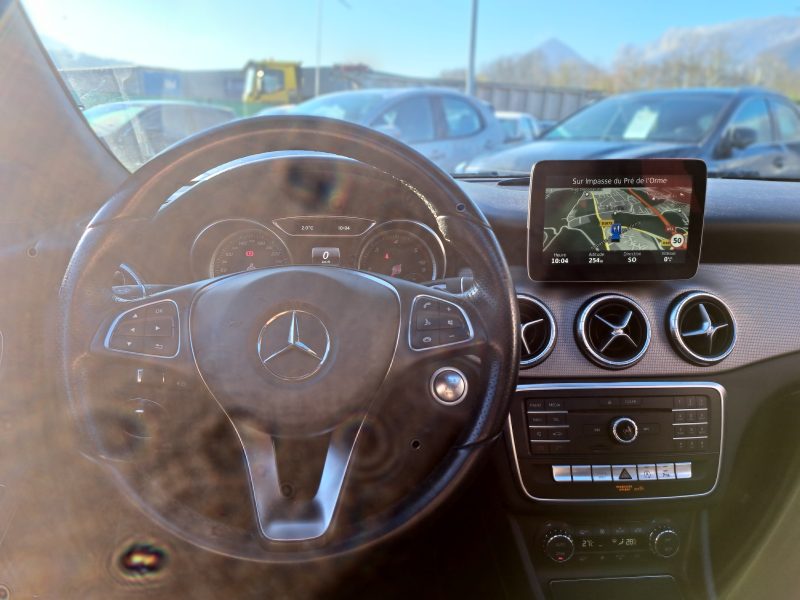 MERCEDES-BENZ CLA 2017