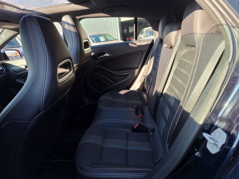 MERCEDES-BENZ CLA 2017