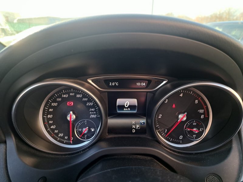 MERCEDES-BENZ CLA 2017