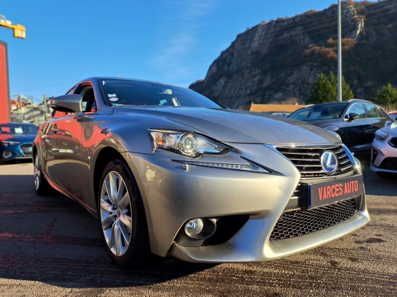 LEXUS IS300H 2013
