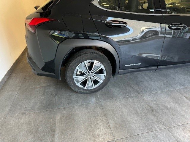 LEXUS UX300E 2021
