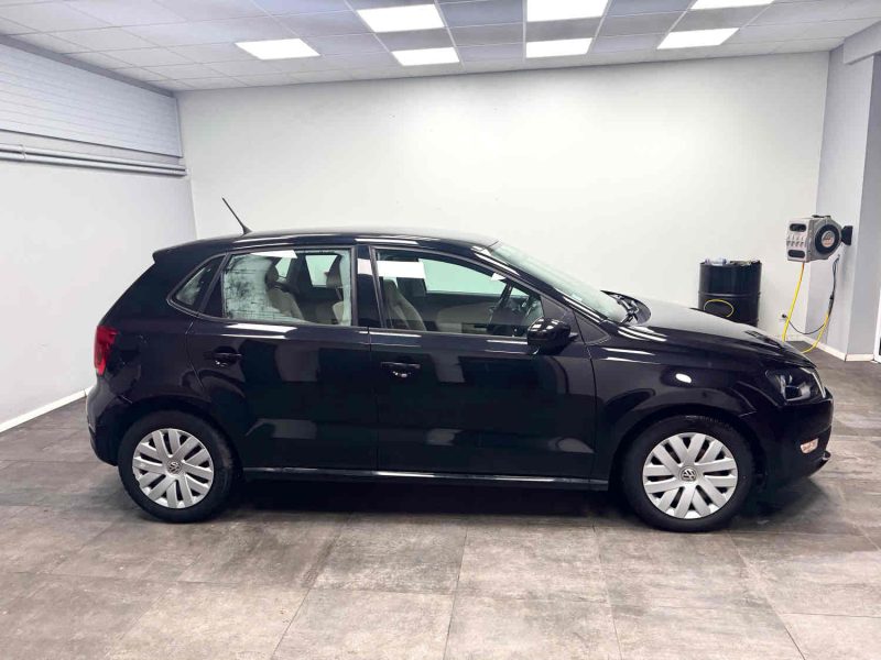 VOLKSWAGEN POLO 2011