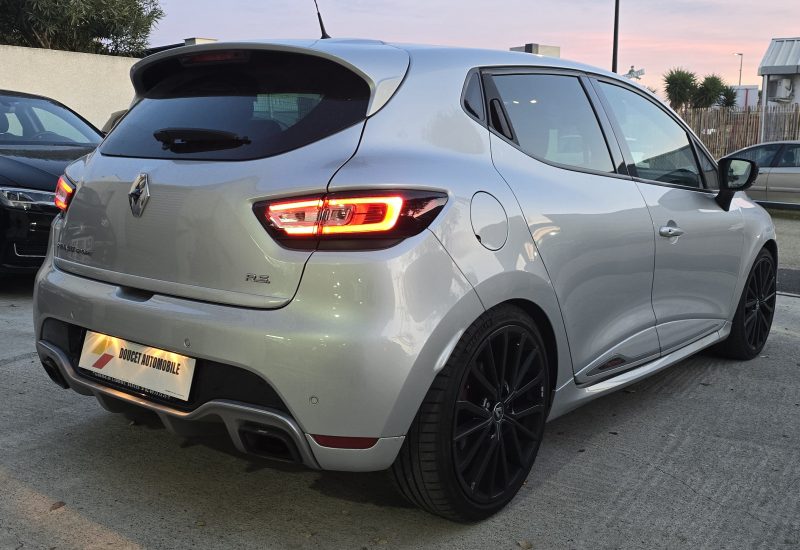 RENAULT CLIO 2018