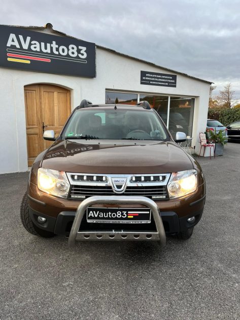 DACIA DUSTER  2010 1.6 16v 105CV / Distribution Neuve / CT OK 