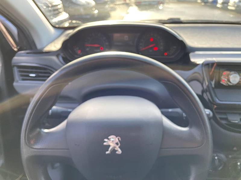 PEUGEOT 208 2014