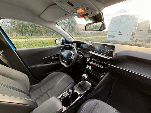 PEUGEOT 208 1.2 FINIITON ALLURE 100 cv  2020 DISTRIBUTION OK