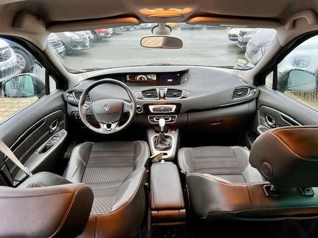 RENAULT MEGANE SCENIC 1.5 dCi 110Ch FAP ECO2 BOSE EDITION EDC