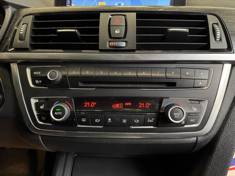 B.M.W. SERIE 3 F30 2.0 320d 184CH LUXURY