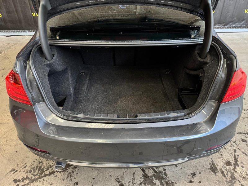 B.M.W. SERIE 3 F30 2.0 320d 184CH LUXURY