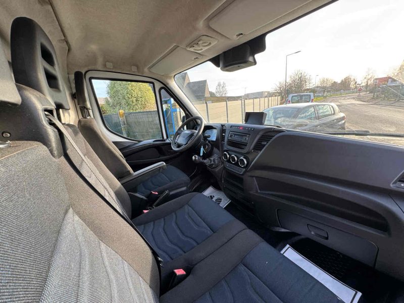 DAILY 2.3 MULTIJET 136 35-140S