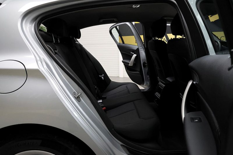 B.M.W. Série 1 2016