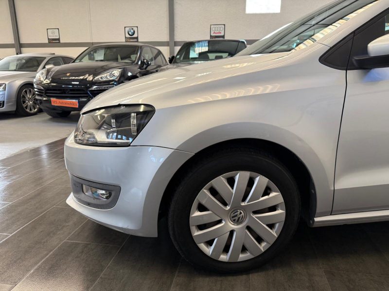 VOLKSWAGEN POLO 2010