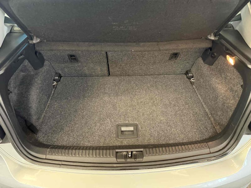 VOLKSWAGEN POLO 2010