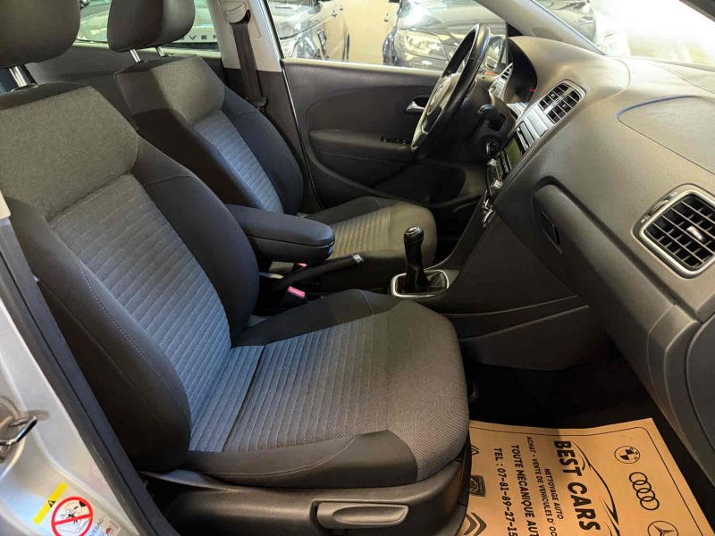 VOLKSWAGEN POLO 2010