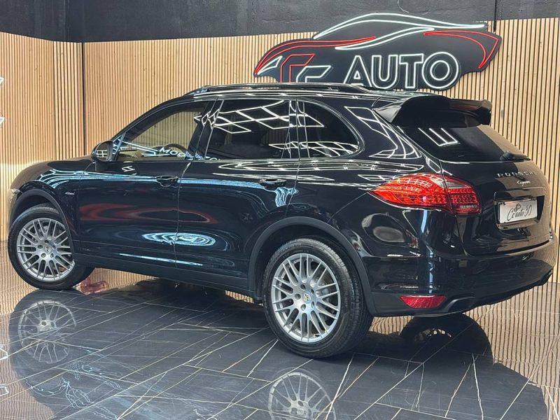 PORSCHE CAYENNE 2012