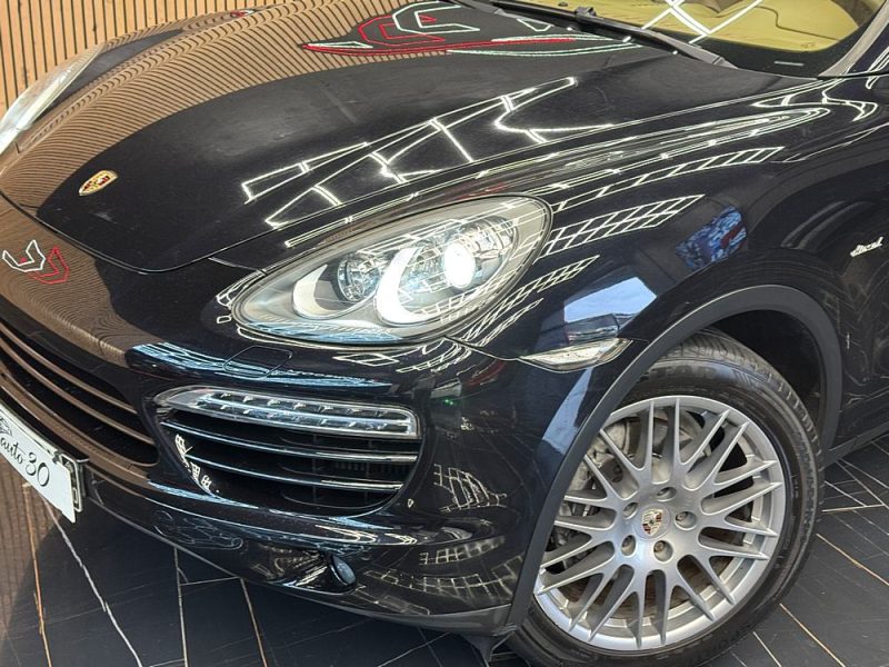 PORSCHE CAYENNE 2012